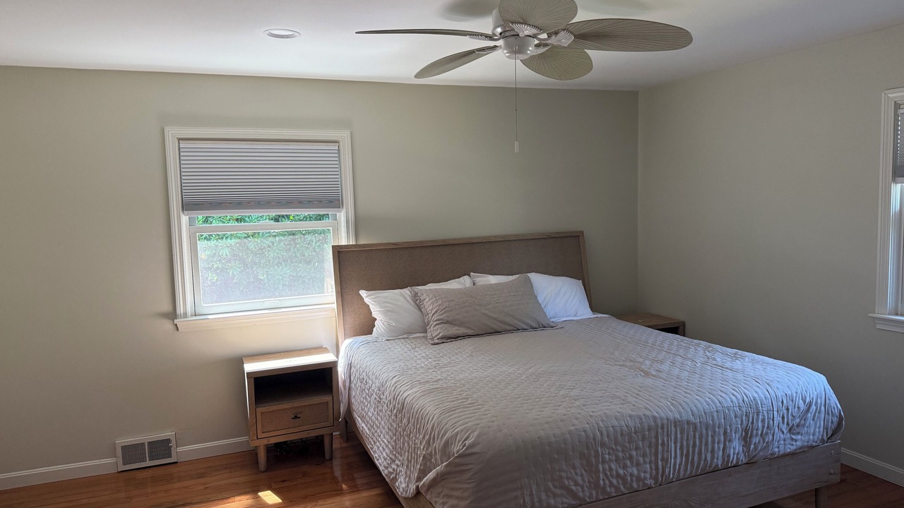 Photo of Bedroom in Falmouth Heights