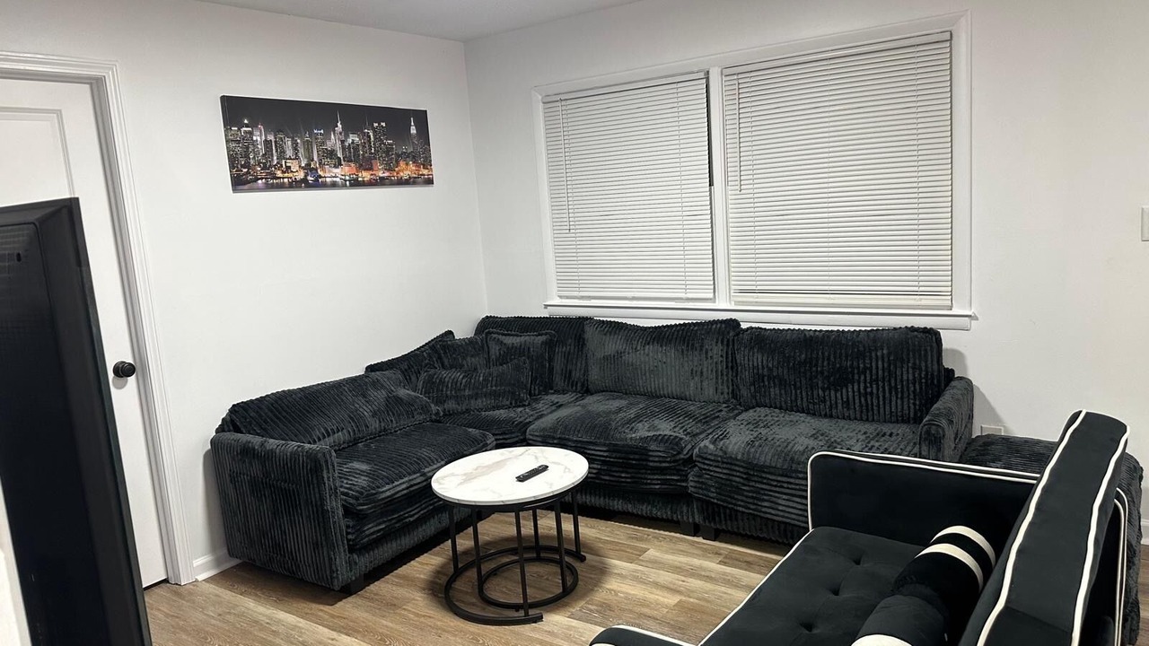 Photo of Livingroom in Tucker
