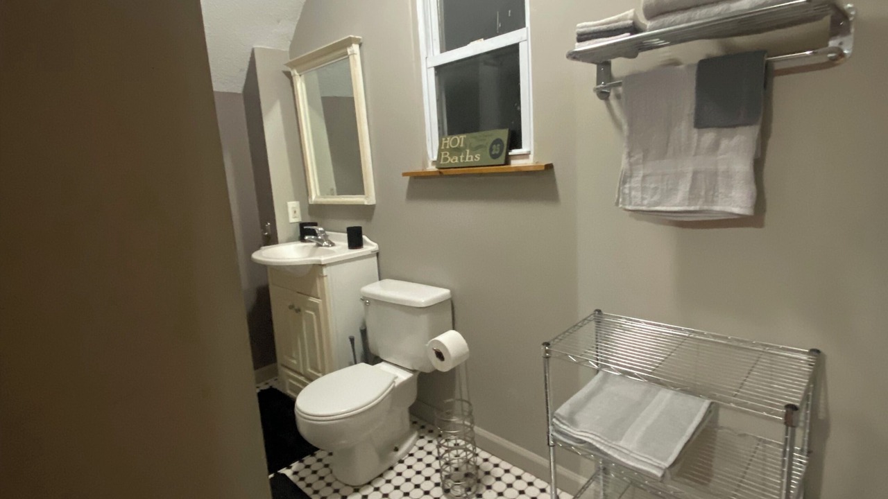 Photo of Bathroom in Ohio City