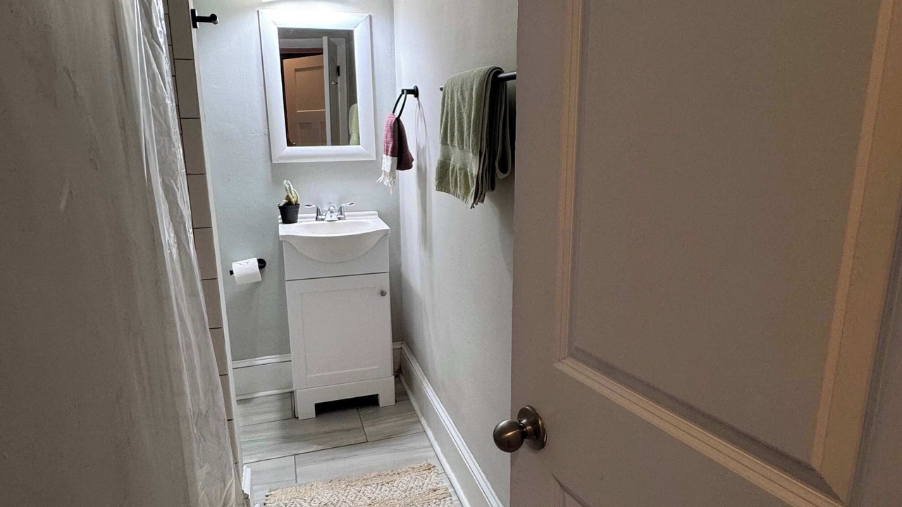 Photo of Bathroom in Short North