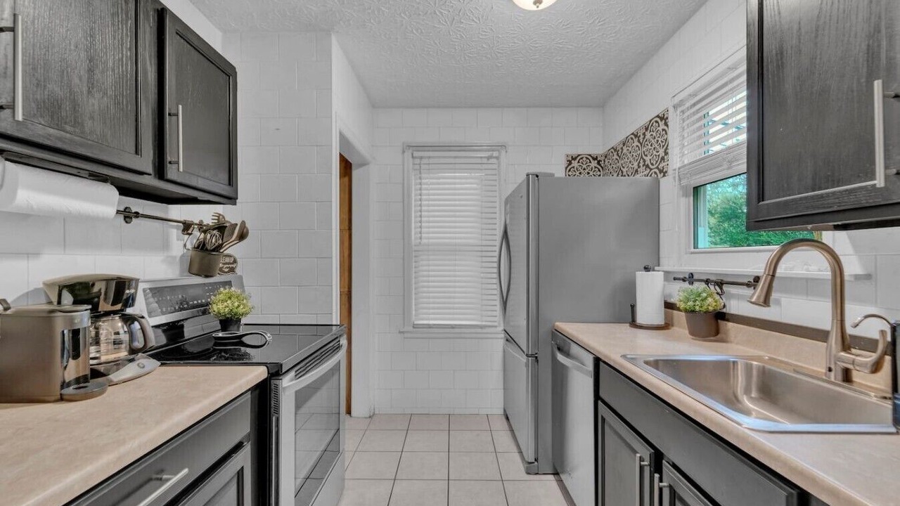 Photo of Kitchen in Grove City