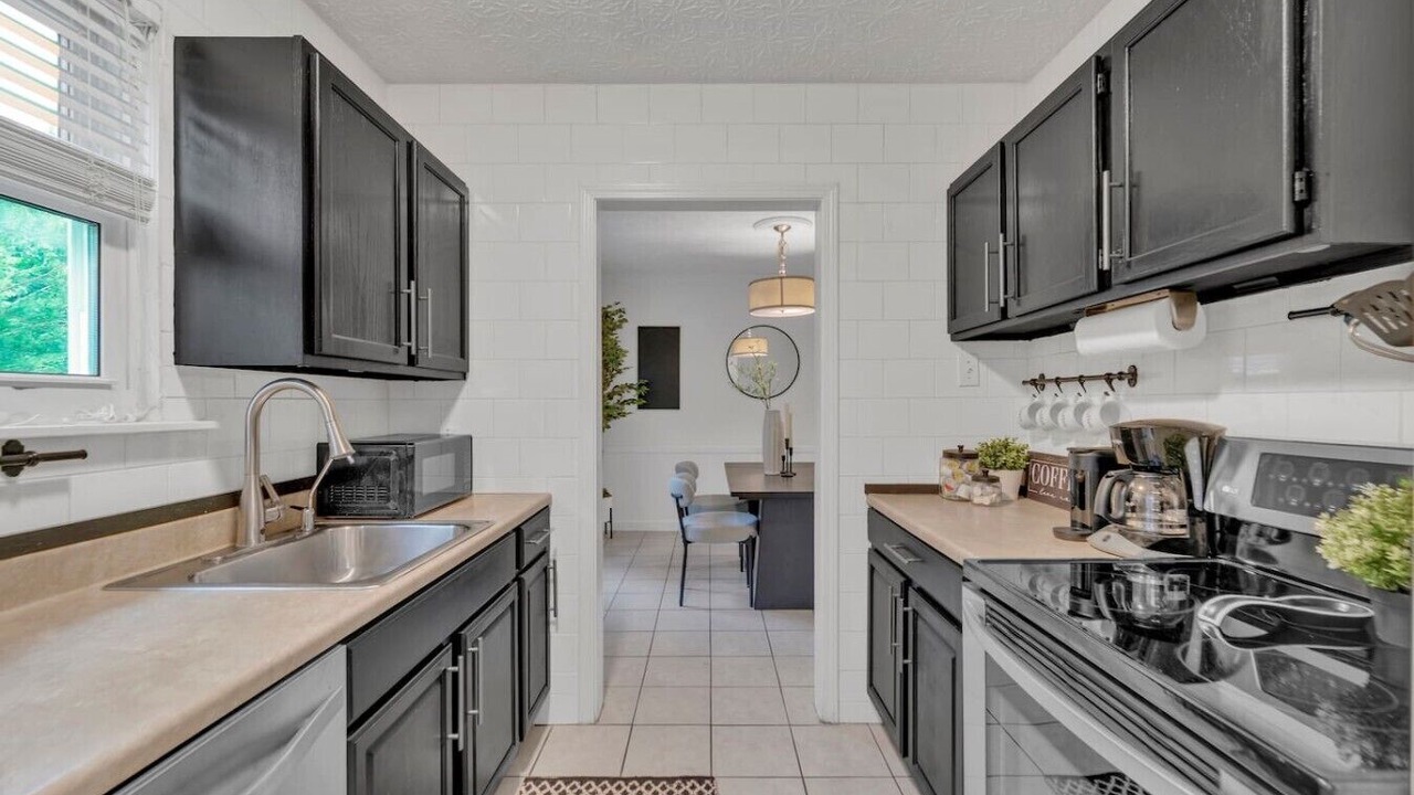 Photo of Kitchen in Grove City