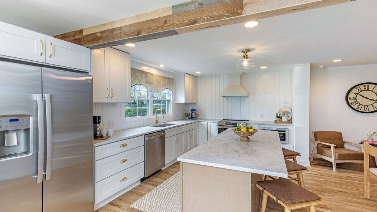 Photo of Kitchen in Lewis Center