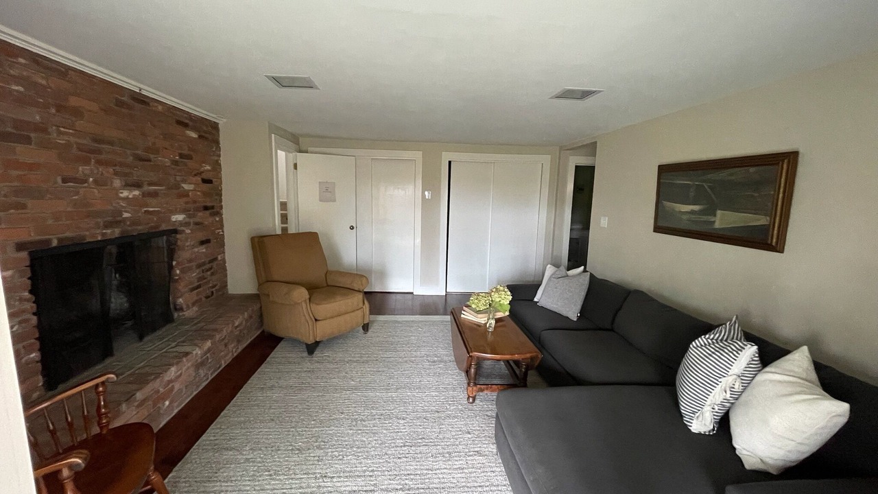 Photo of Livingroom in Bromley Mountain