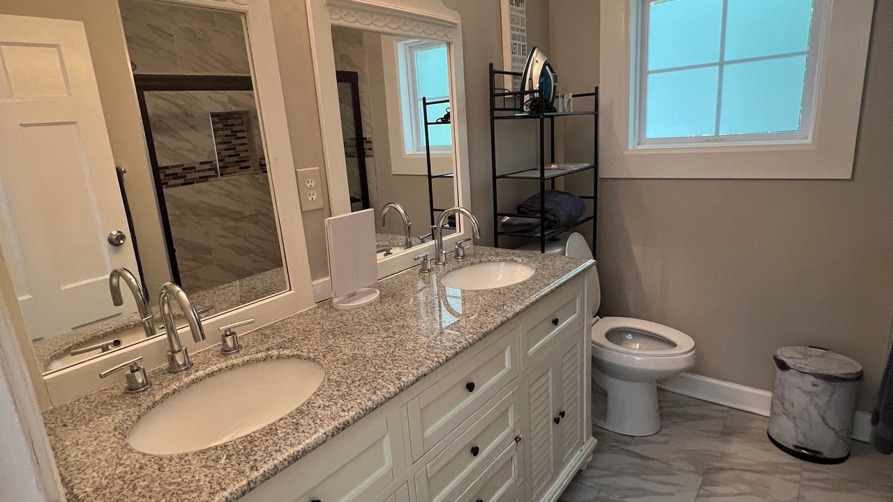 Photo of Bathroom in Great Lakes