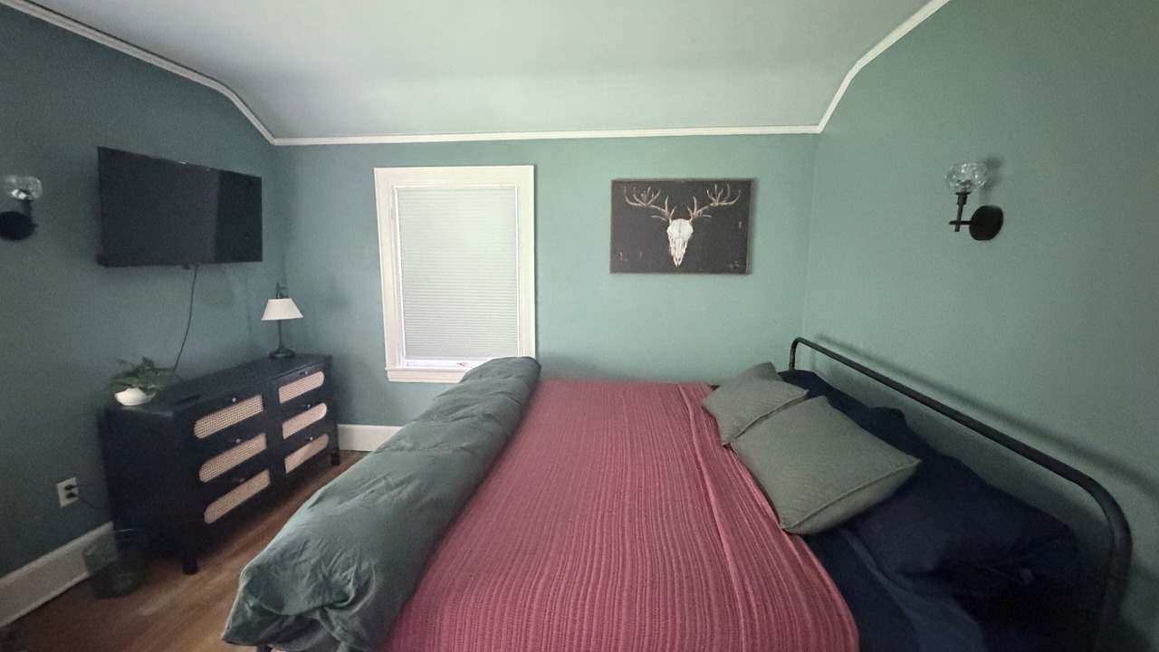 Photo of Bedroom in Downtown Juneau