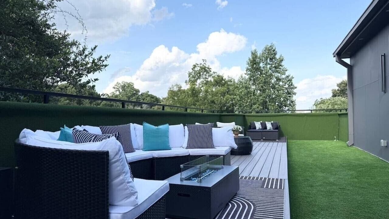 Photo of Outdoor in Loring Heights