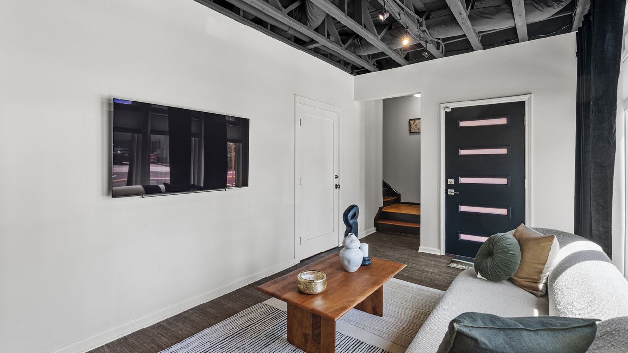 Photo of Livingroom in Castleberry Hill