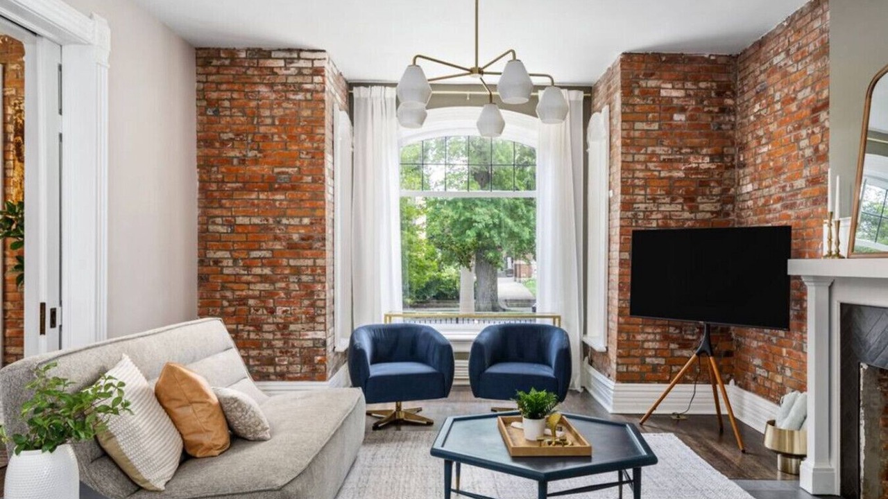 Photo of Livingroom in Victorian Village