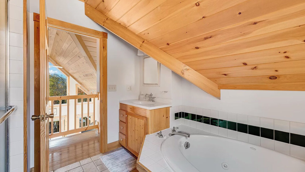 Photo of Bathroom in Carrabassett Valley