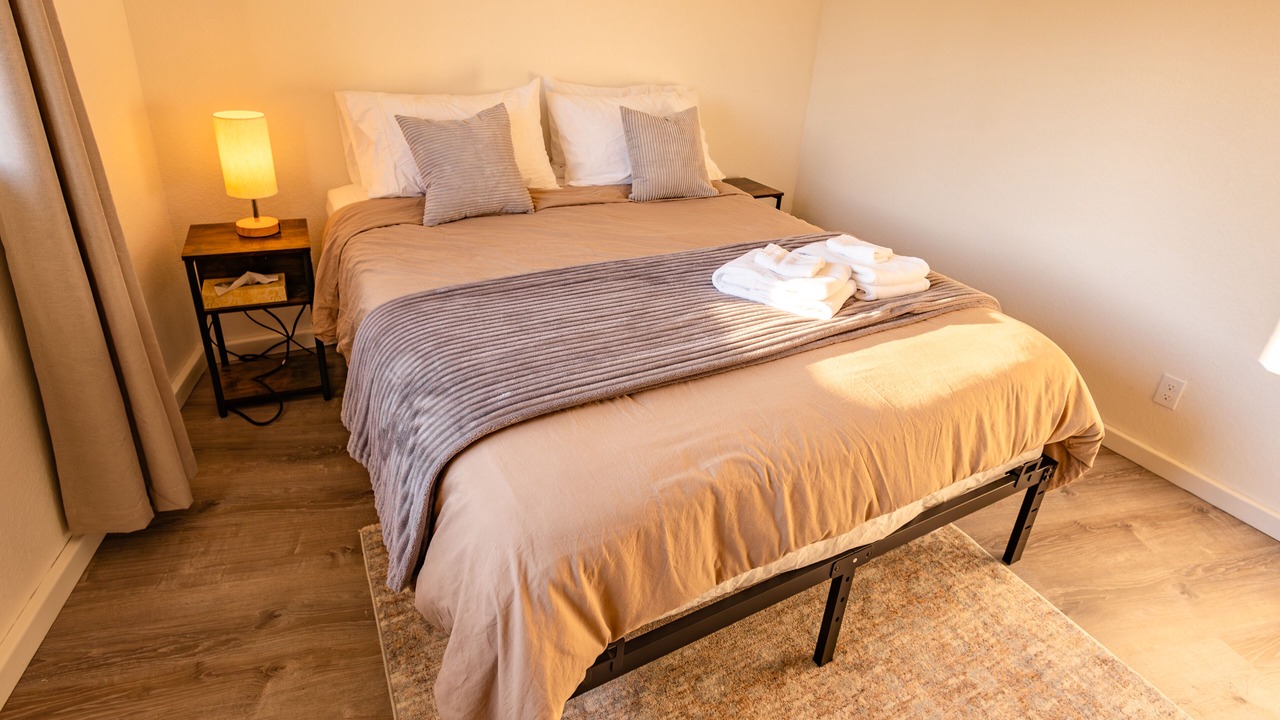 Photo of Bedroom in Homer