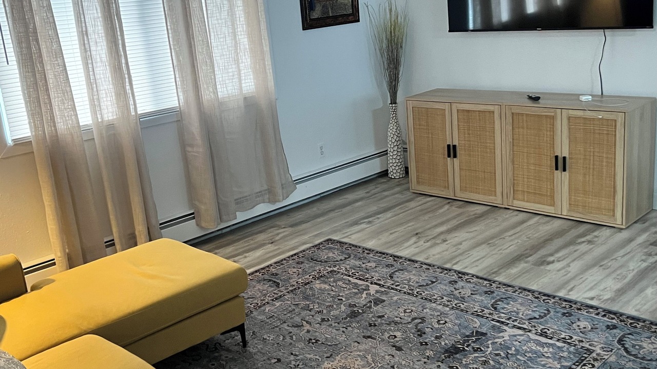 Photo of Livingroom in Fairview