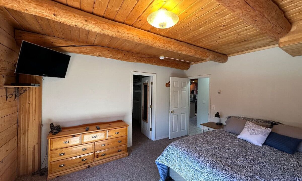 Photo of Bedroom in Kasilof