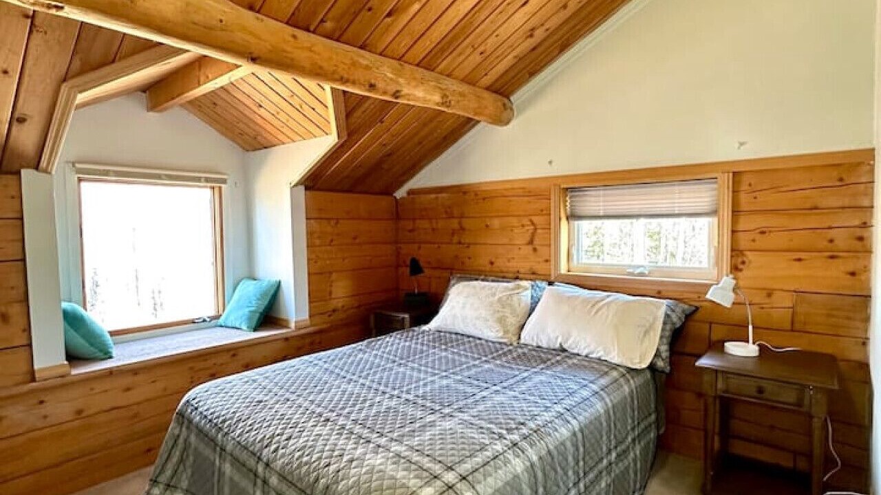 Photo of Bedroom in Kasilof