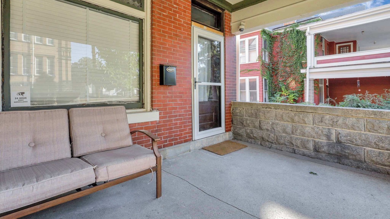 Photo of Patio Balcony in Victorian Village