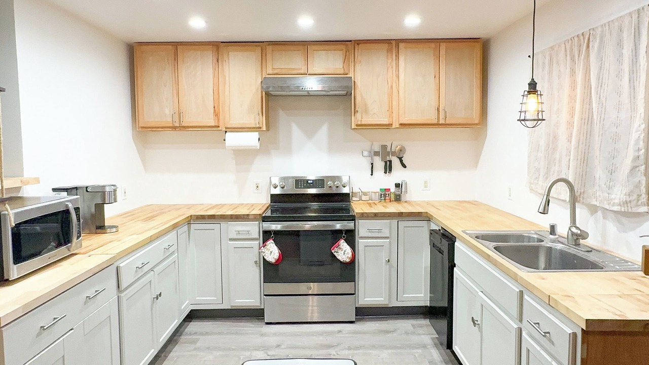 Photo of Kitchen in Mendenhall Valley