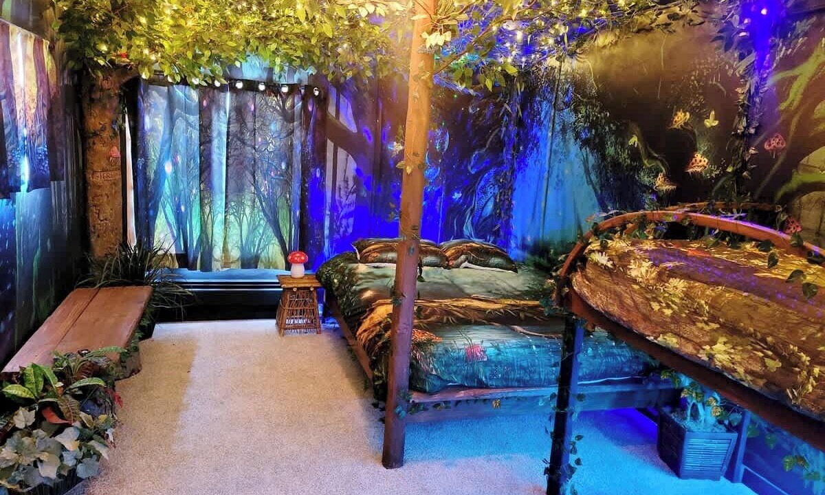 Photo of Bedroom in Mid-Hillside