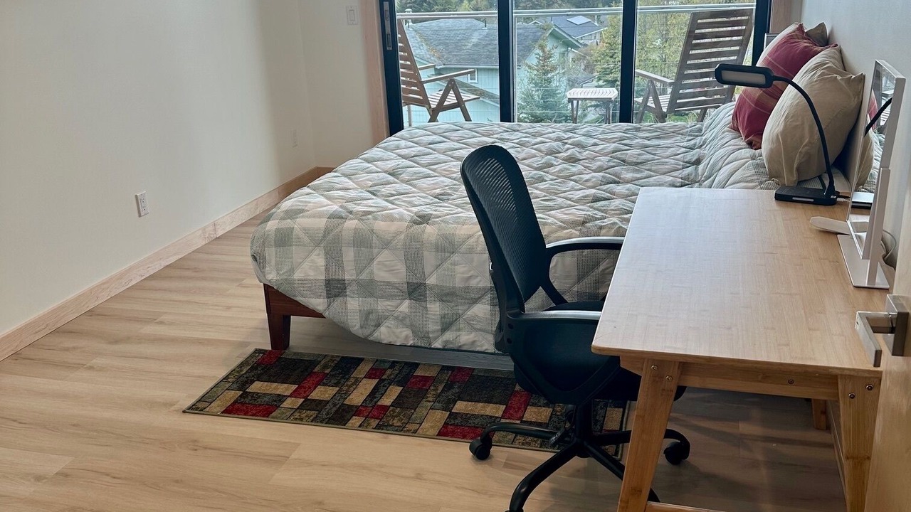 Photo of Bedroom in Homer
