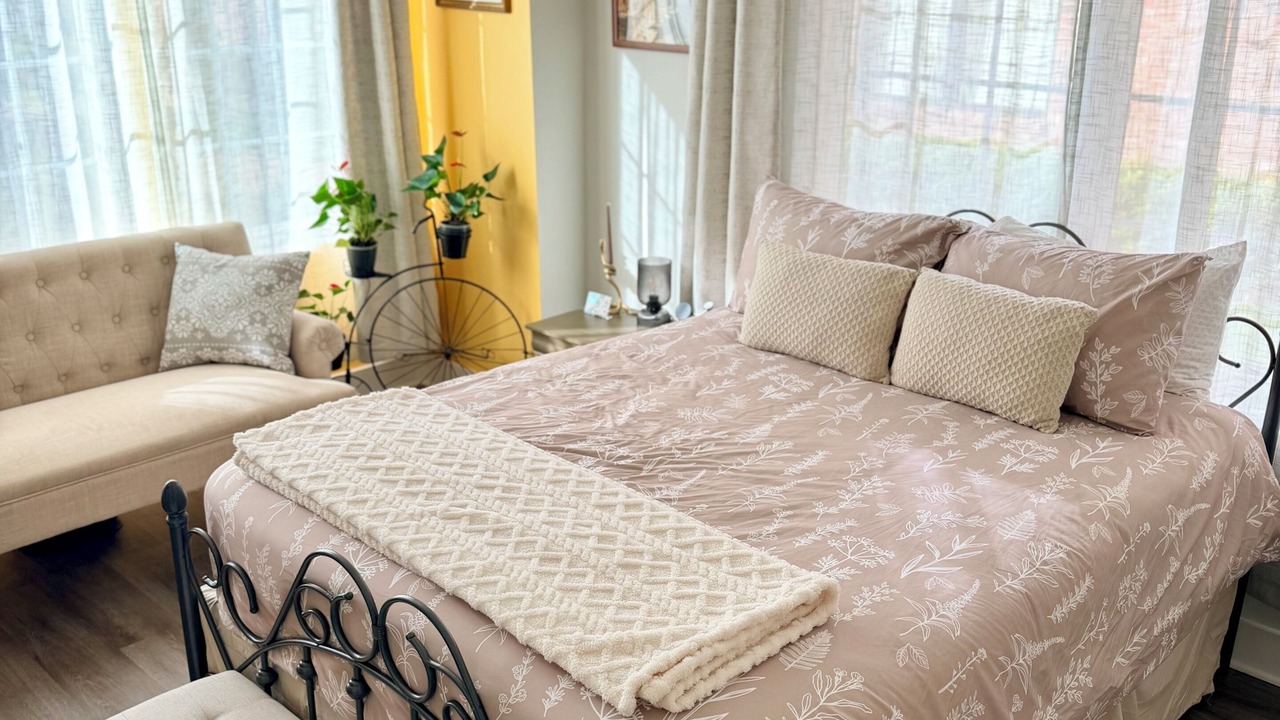Photo of Bedroom in Castleberry Hill