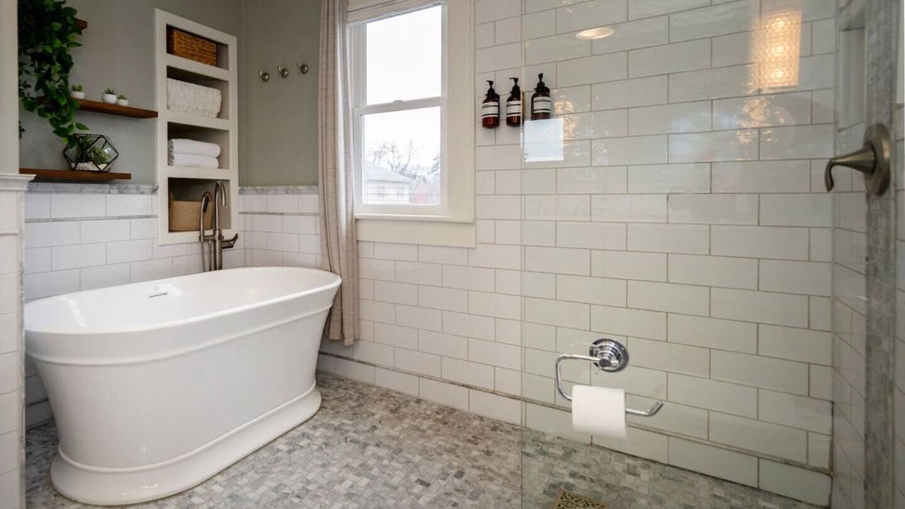 Photo of Bathroom in Clintonville