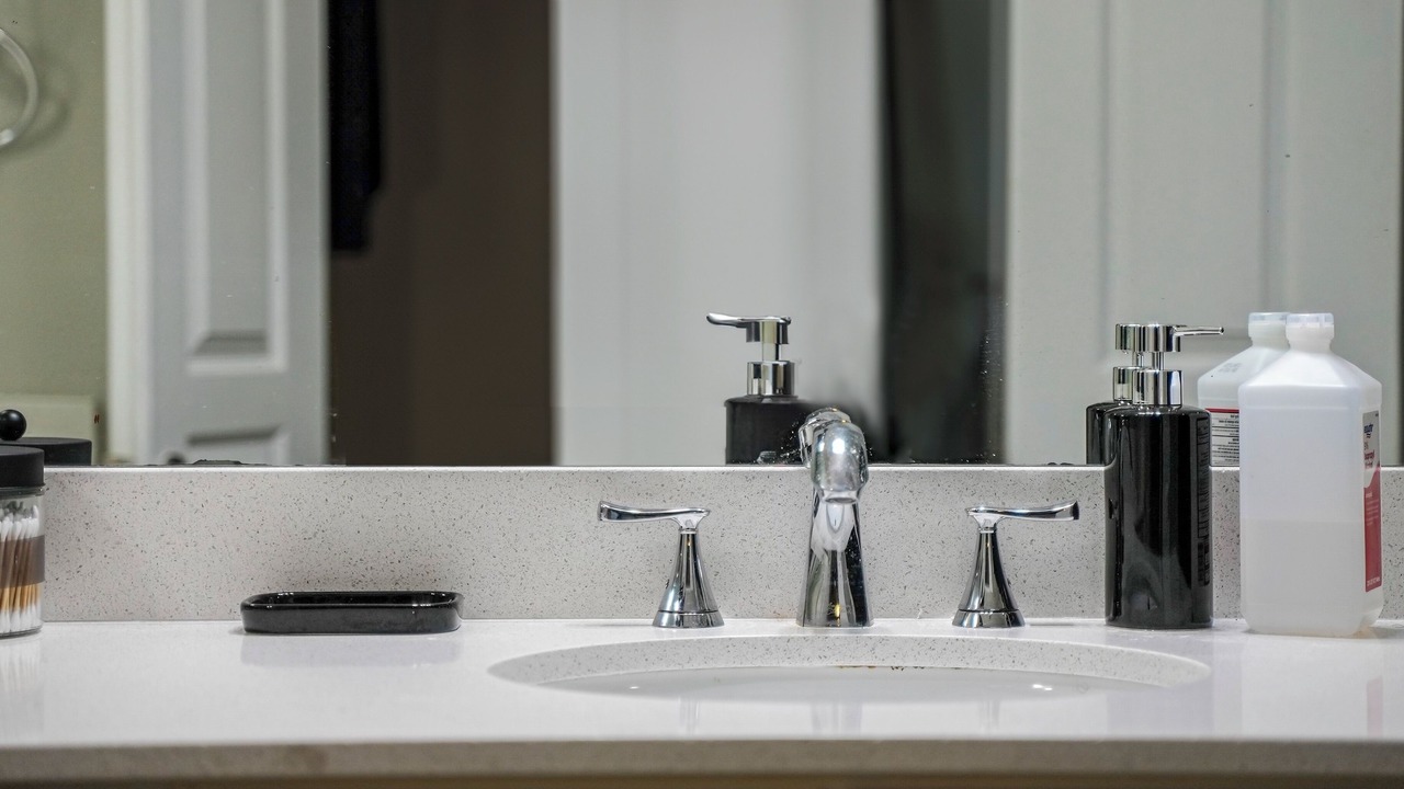 Photo of Bathroom in Lindridge-Martin Manor