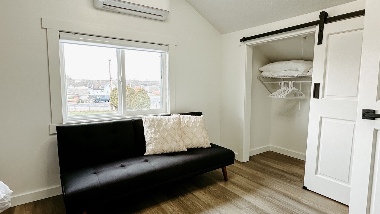 Photo of Livingroom in Syracuse