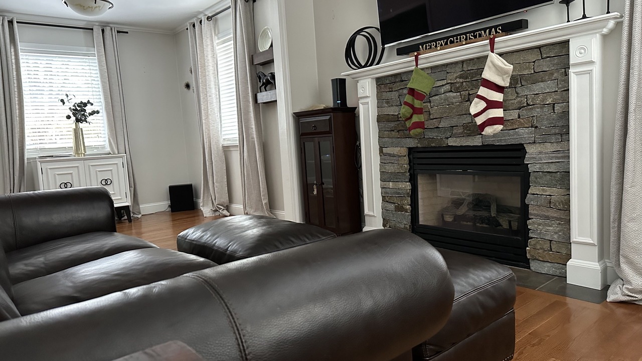 Photo of Livingroom in Saratoga Springs