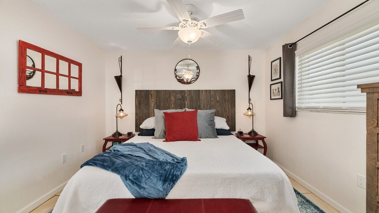 Photo of Bedroom in Melbourne Beach