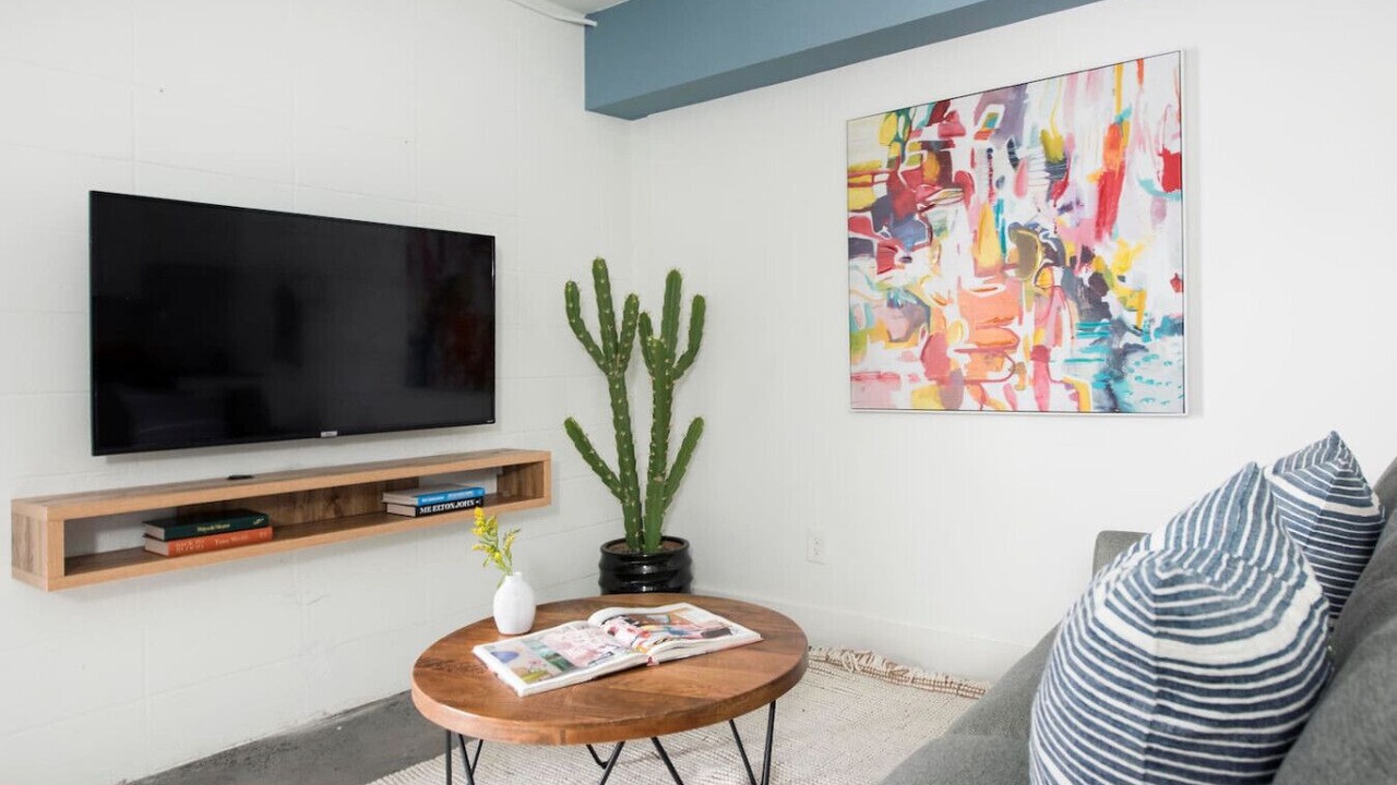Photo of Livingroom in Virginia Highland