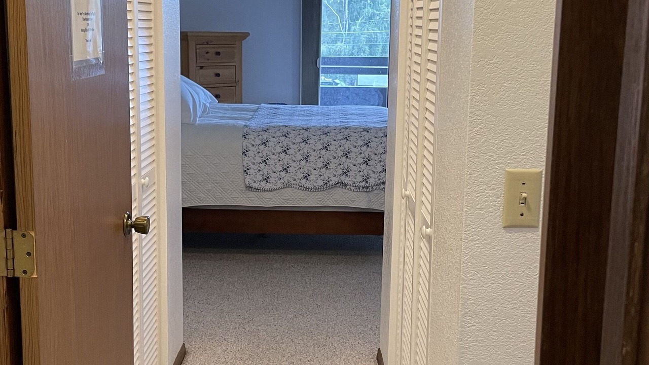 Photo of Bedroom in Downtown Anchorage