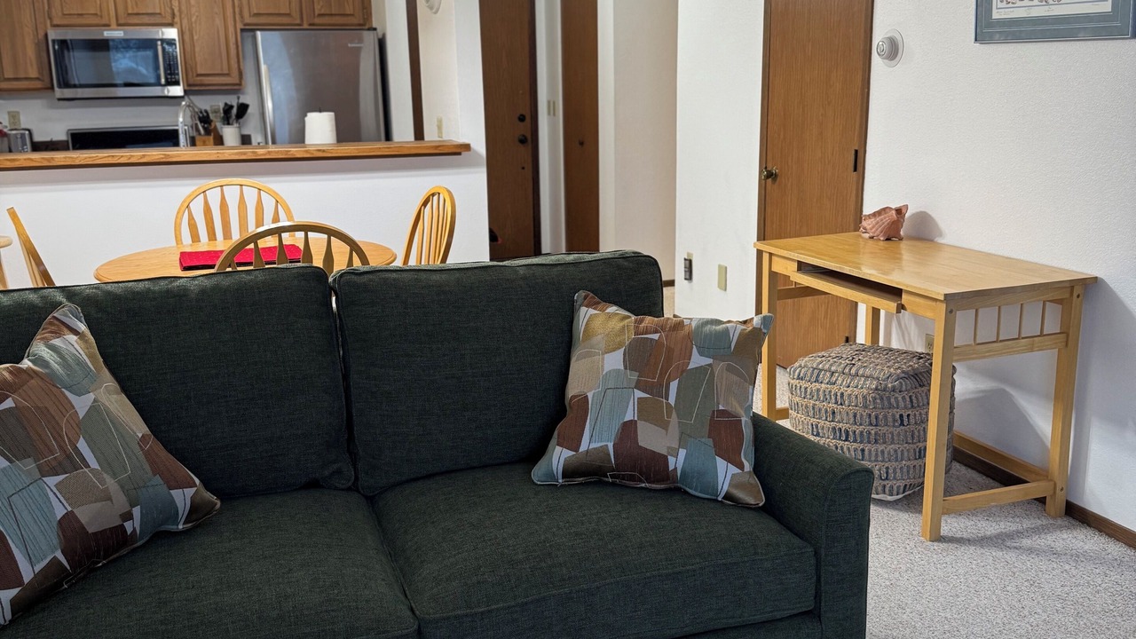 Photo of Livingroom in Downtown Anchorage