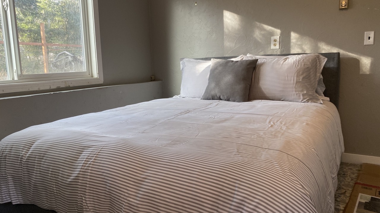 Photo of Bedroom in Mendenhall Valley