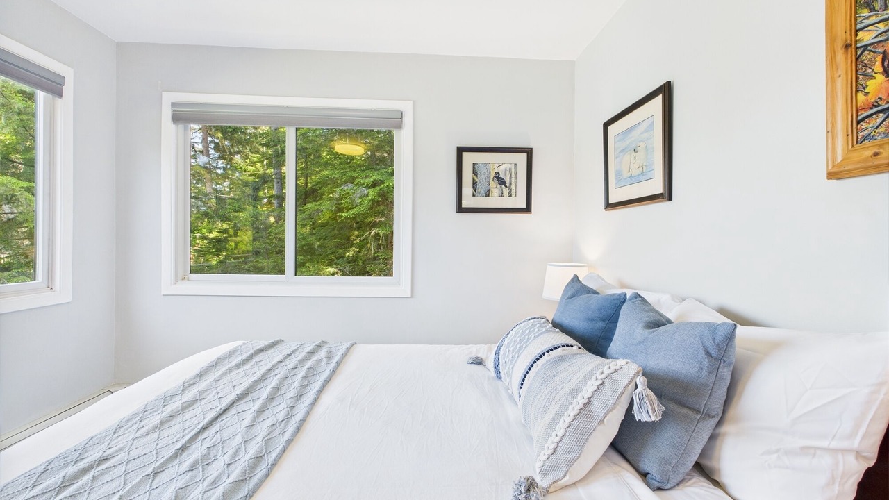 Photo of Bedroom in Juneau