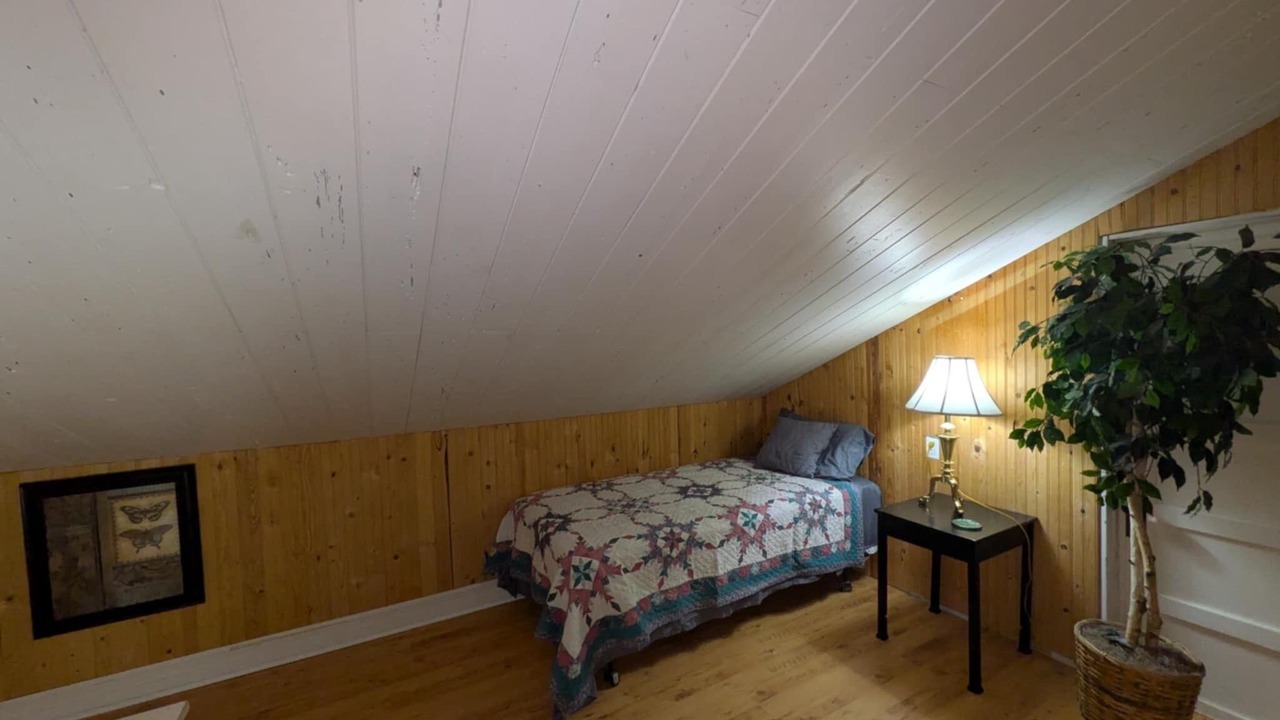 Photo of Bedroom in Seldovia