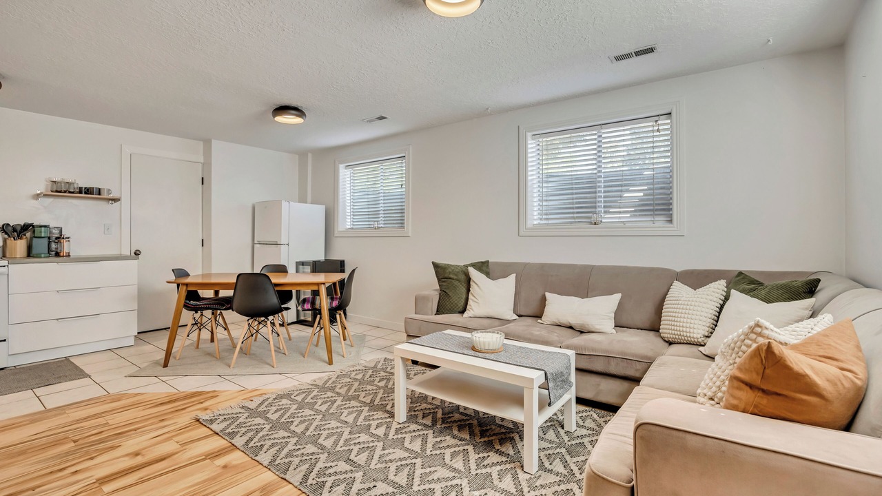 Photo of Livingroom in Sandy