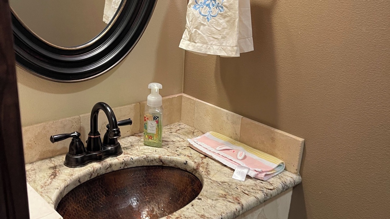 Photo of Bathroom in Gateway