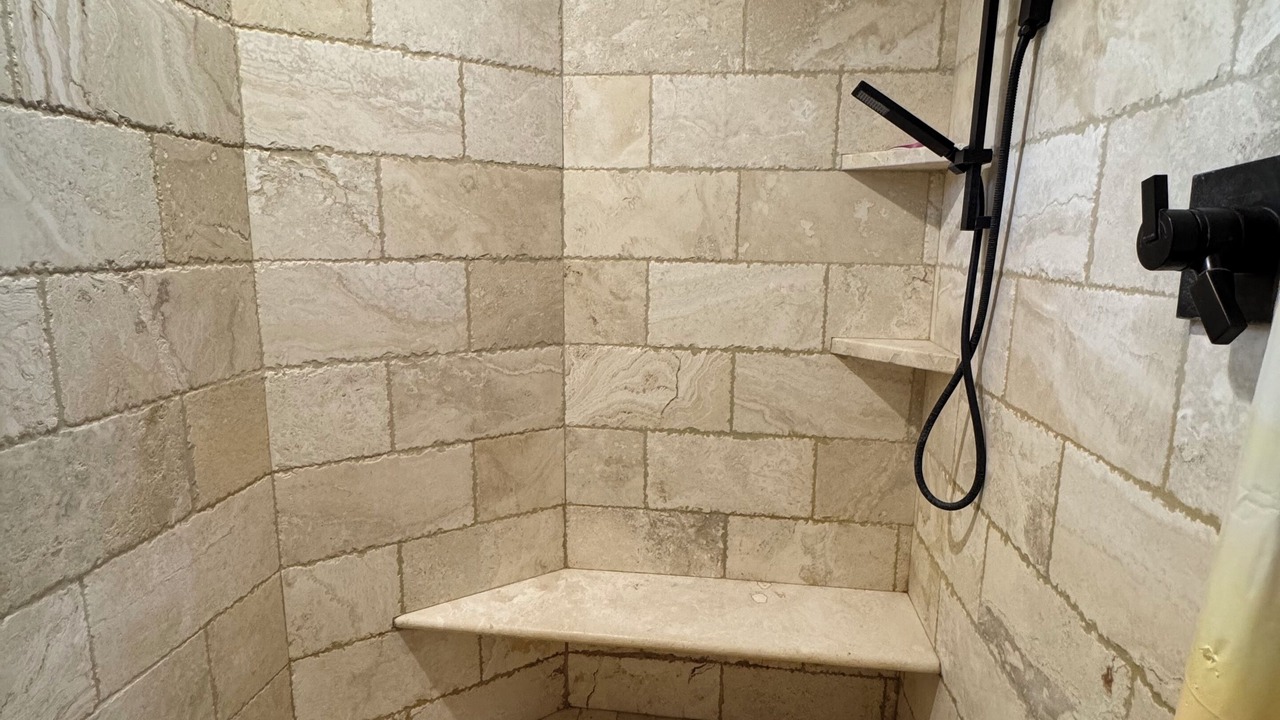 Photo of Bathroom in Gateway