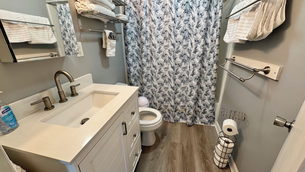 Photo of Bathroom in Xenia
