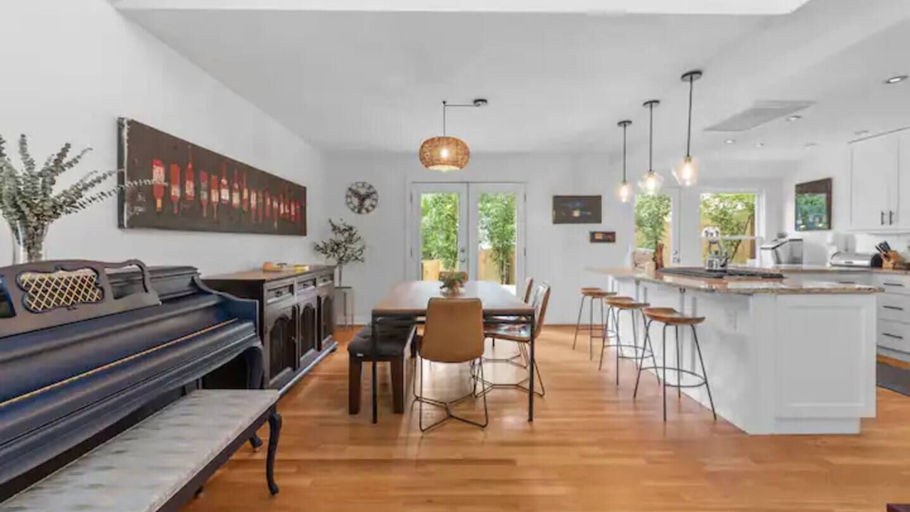 Photo of Bedroom in Morningside-Lenox Park