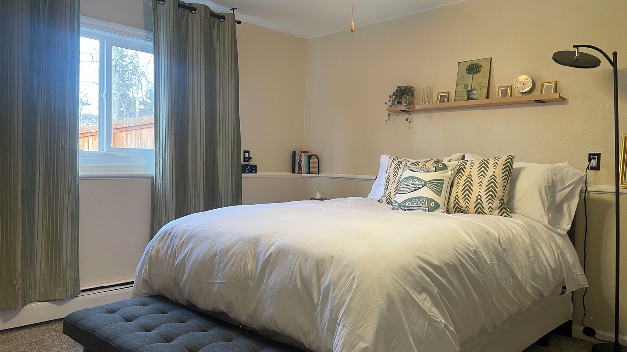 Photo of Bedroom in Northeast Anchorage