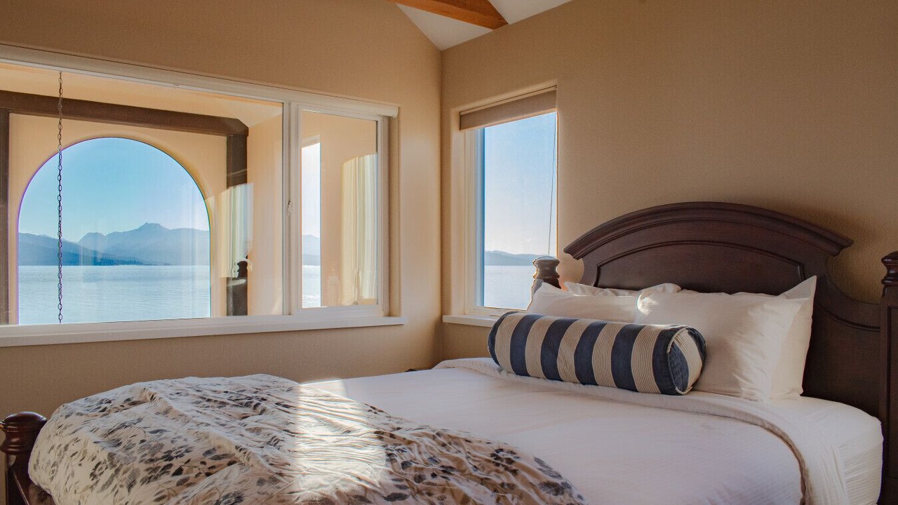 Photo of Bedroom in Homer