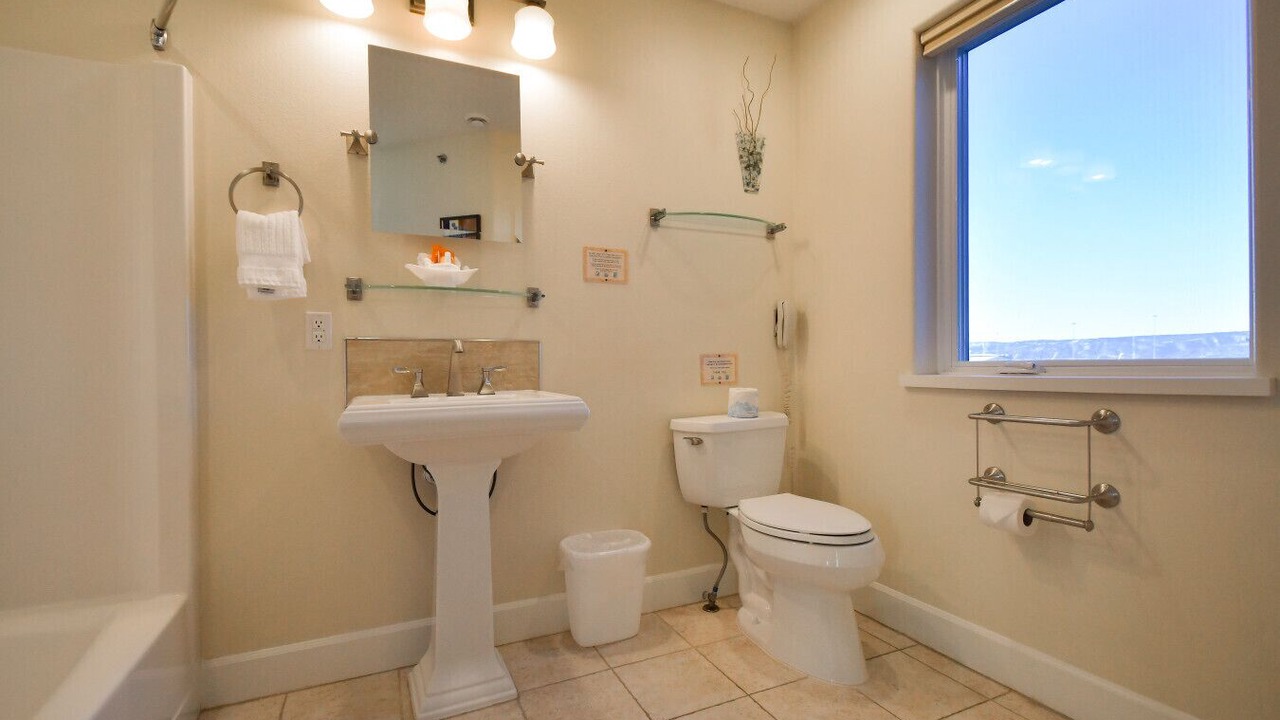 Photo of Bathroom in Homer