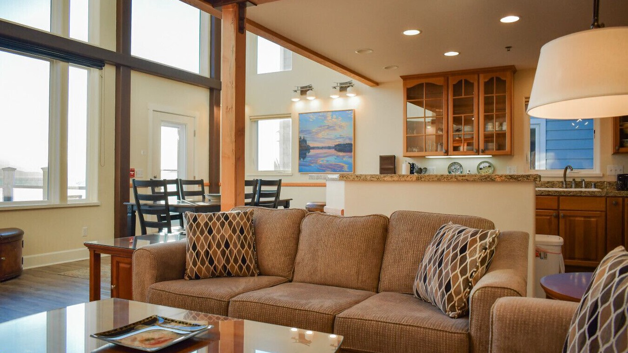 Photo of Livingroom in Homer