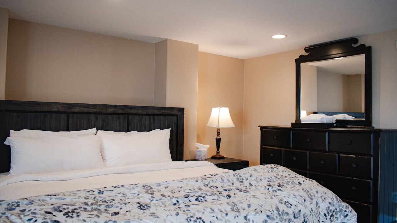 Photo of Bedroom in Homer