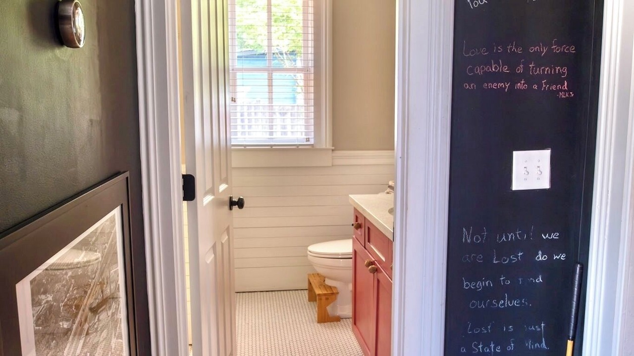 Photo of Bathroom in Cabbagetown
