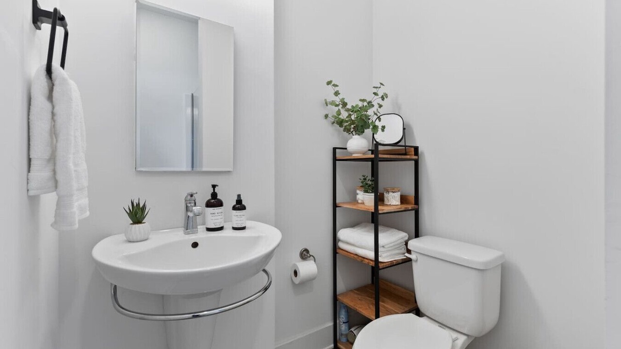 Photo of Bathroom in The Nations