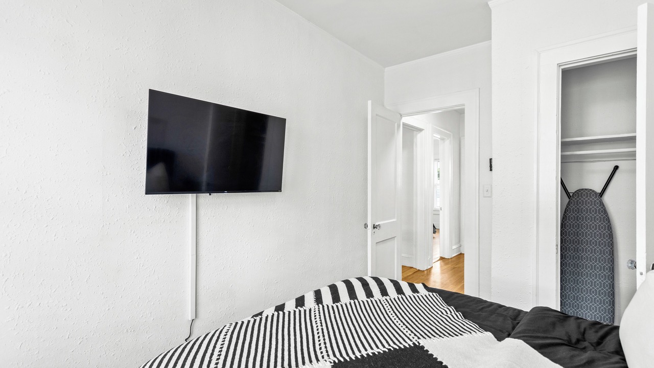 Photo of Bedroom in Downtown Decatur