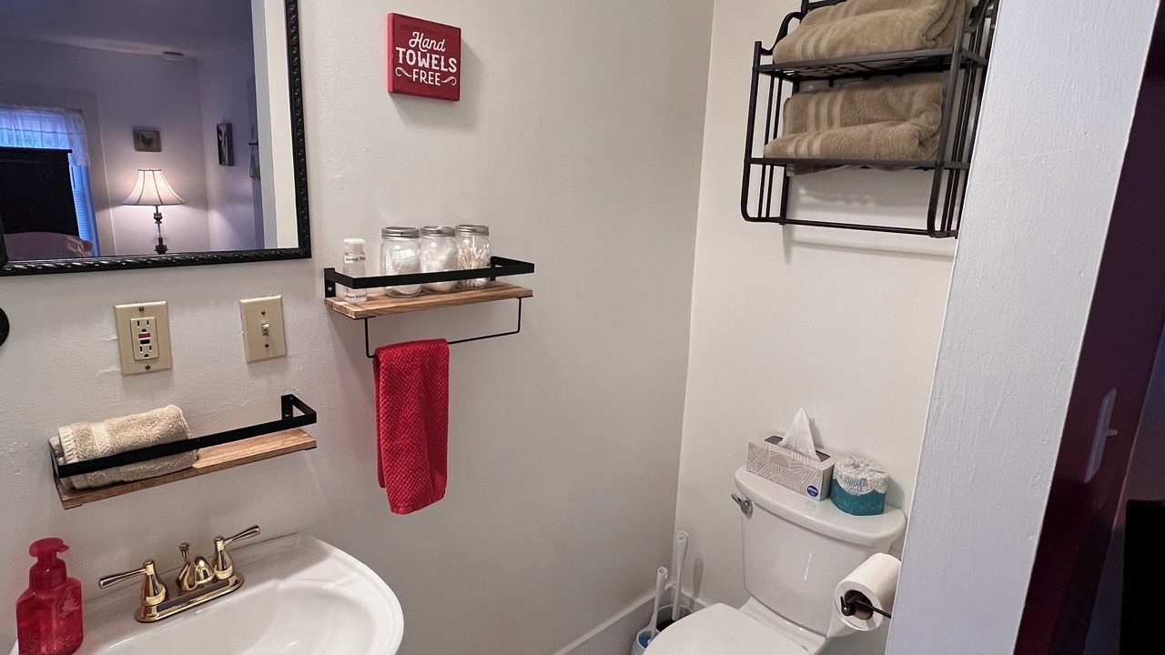 Photo of Bathroom in Nappanee