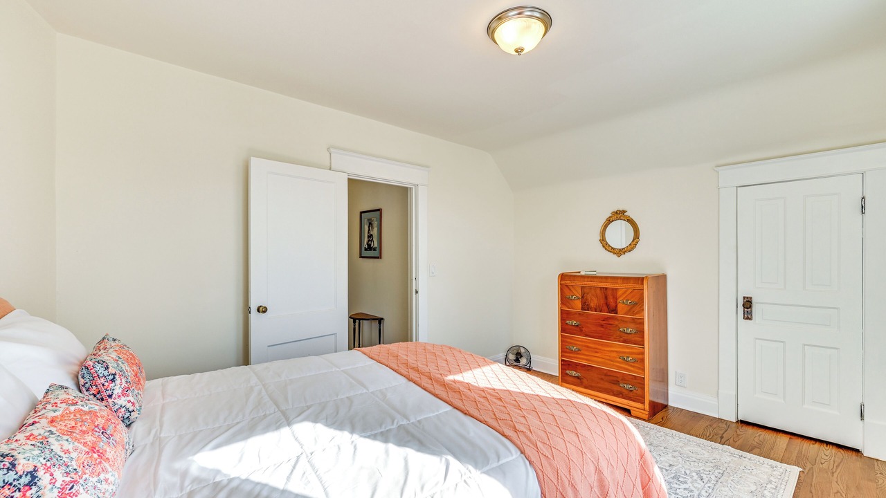 Photo of Bedroom in La Porte