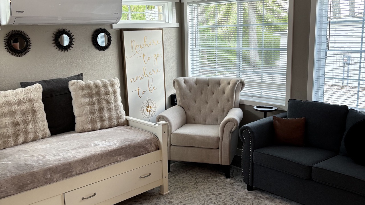 Photo of Livingroom in Syracuse